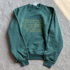 Marmot Mountain Works Green Sweatshirt